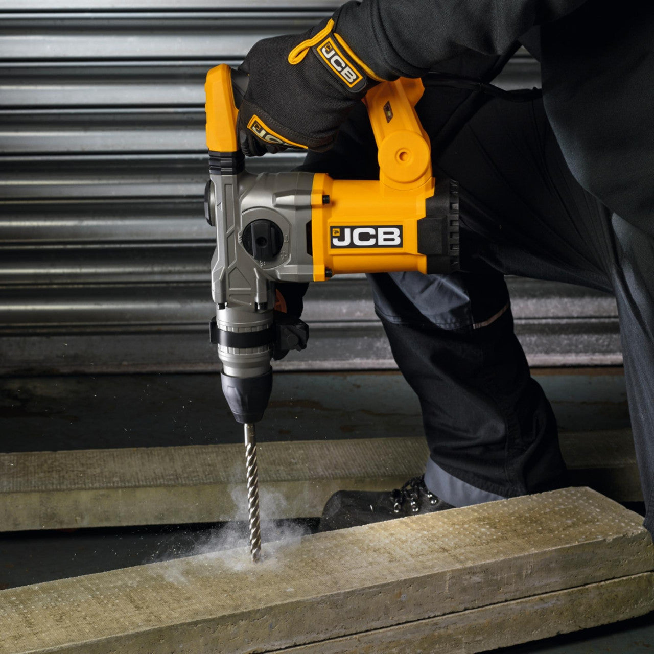 JCB 1500W 6J Corded SDS Plus Rotary Hammer Drill, Anti-Vibration Handle, 3m Cable | 21-RH1500