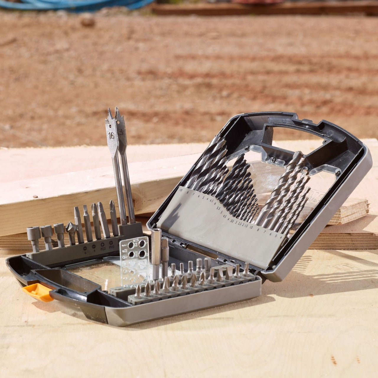 JCB Drill Bit Set In Convenient Carry Case