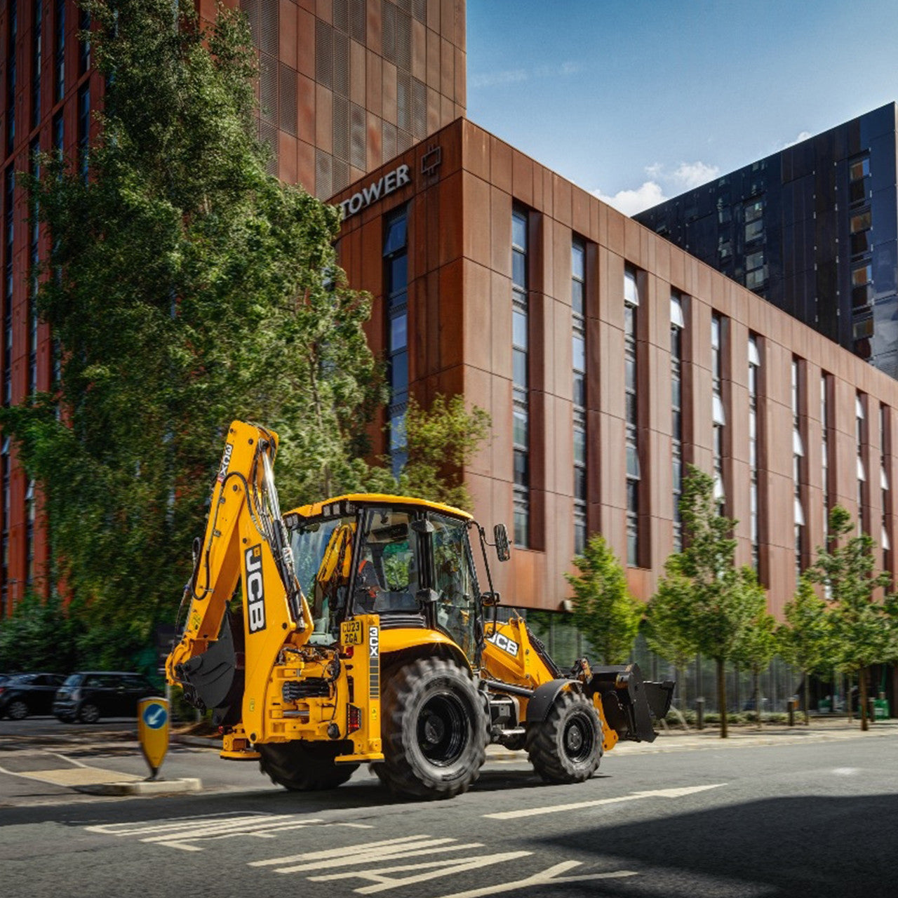 JCB 42’’ Roller Cabinet and Top Tool Chest Stack with Backhoe Loader Wrap | JCBBHLSTACK