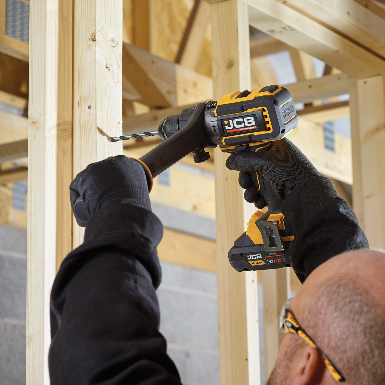 Dust-protected PC-board (PCB) and rugged build — Built to withstand harsh site conditions and extend tool life