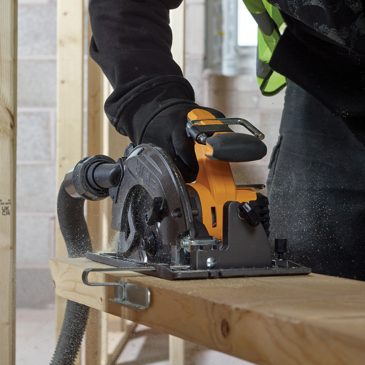 JCB Pro 18V Circular Saw 185mm, 60mm Cut Depth, Aluminium Base, Incl. 2 Blades (Bare Tool) | JCB-18PCS-185