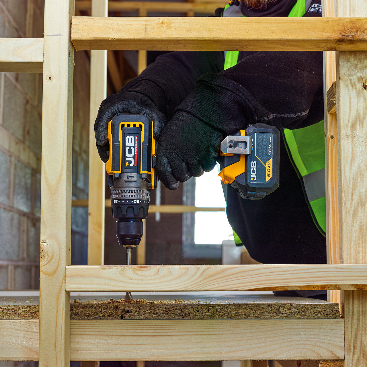 JCB Pro 18V Combi Drill 160Nm, Brushless, Anti-Kickback & Variable Speed, 25+3 Torque, 2x 5.0Ah Lithium-ion Batteries & 4.5A Charger | JCB-18PCD-160-5