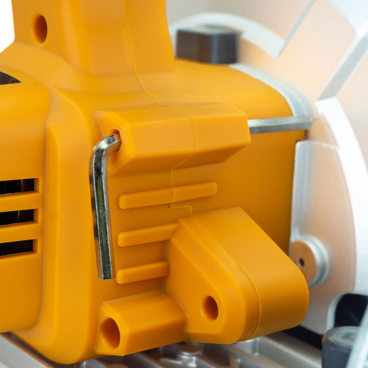 JCB 18V Cordless Circular Saw 165mm 6.5" Li-Ion Battery 2-5.0Ah | 21-18CS-B - Bare Unit