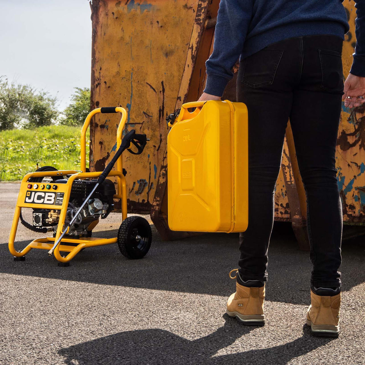 JCB Professional Jerry Can 20L, Heavy-Duty 0.8mm Steel | JCBJCAN20 - 20L Jerry Can